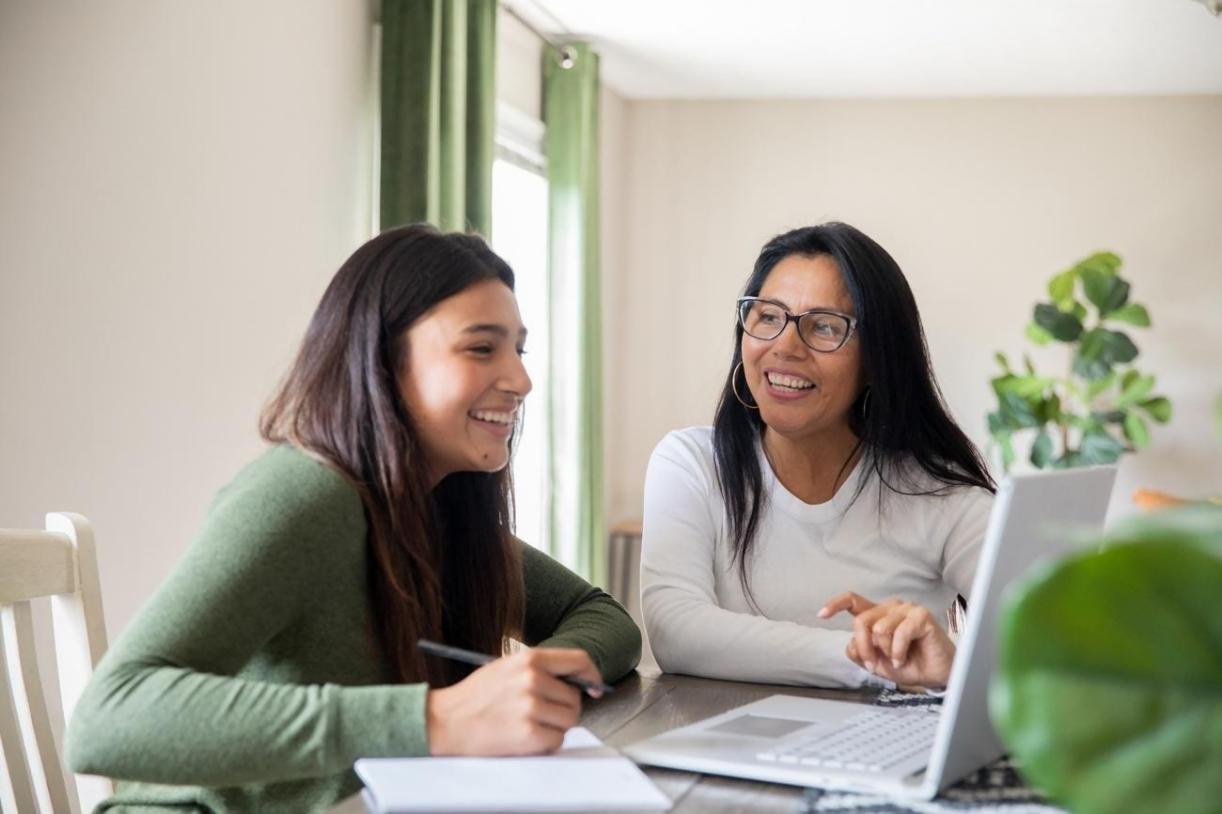 Live-Webinar bei slagveil — Expertin erklärt Finanzthemen